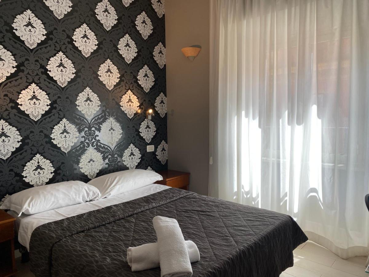 Casa de hóspedes La Luna Romana 2*