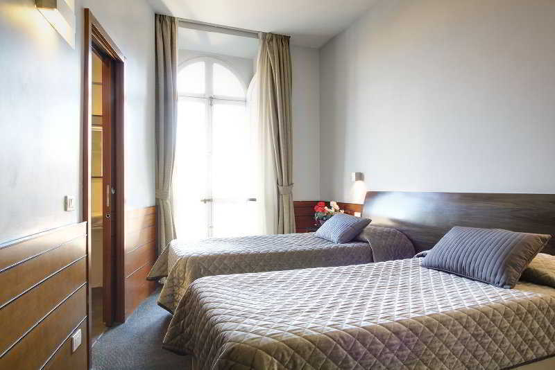Casa de hóspedes La Luna Romana 2*