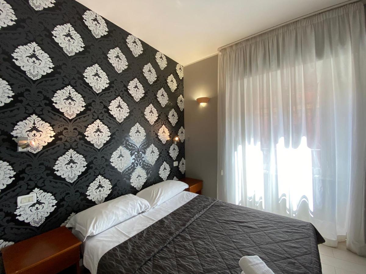 Casa de hóspedes La Luna Romana 2*